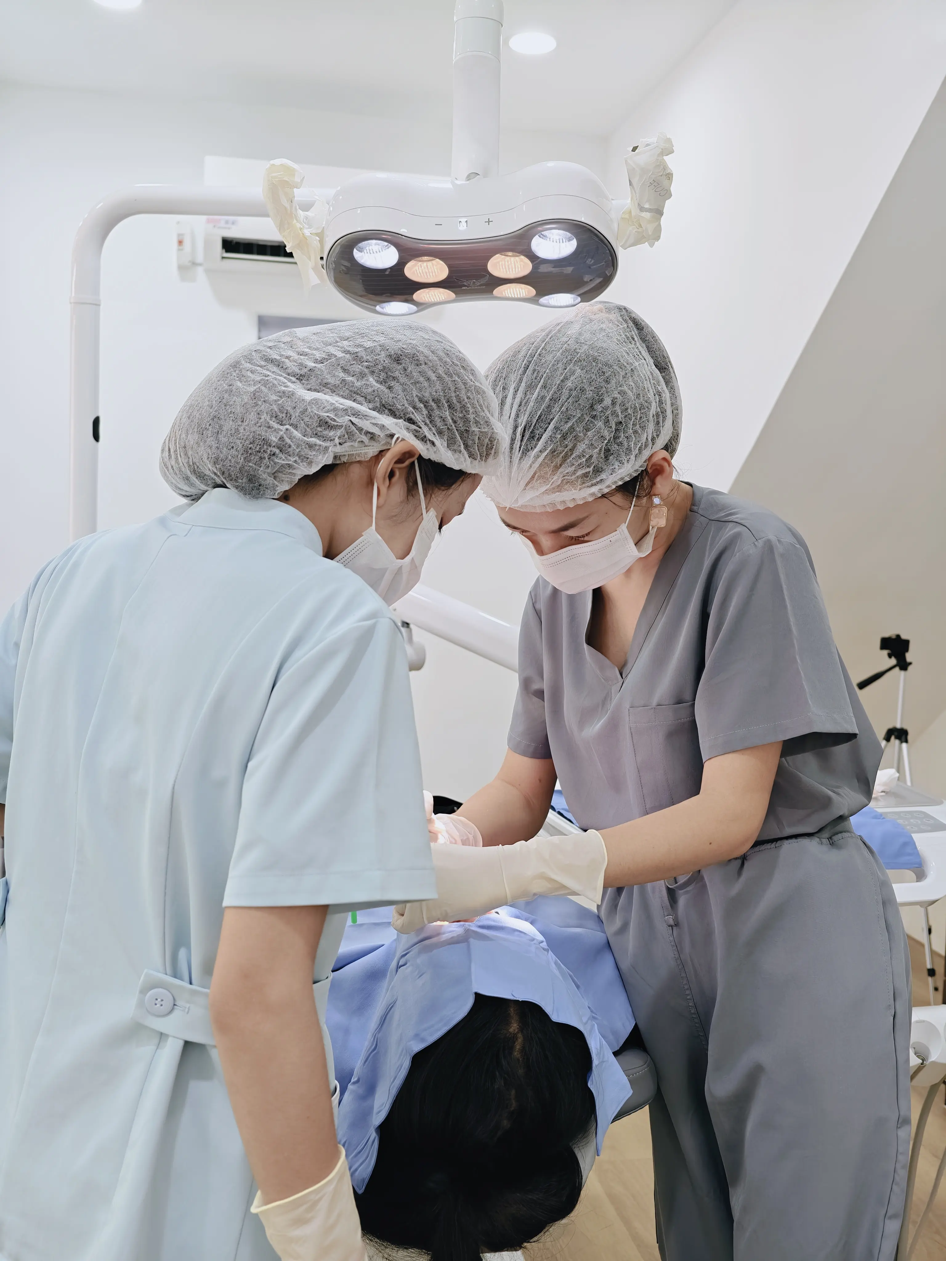 7 Signs You Should Visit a Dentist